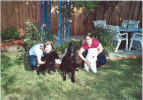 Max Shasta & girls at home.jpg (138499 bytes)